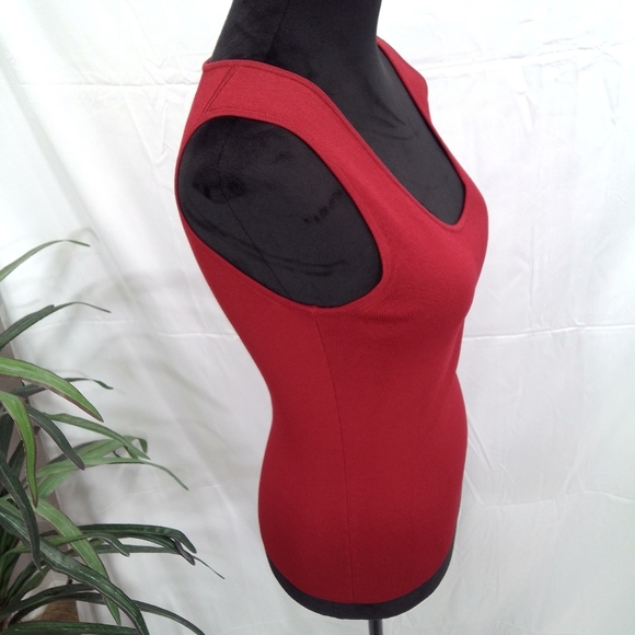 BCBG Maxazria Deep Red Sleeveless Knit Top - Picture 4 of 9